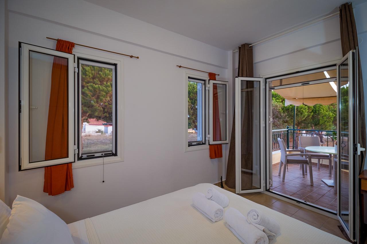 Romanos Beach Villas المظهر الخارجي الصورة