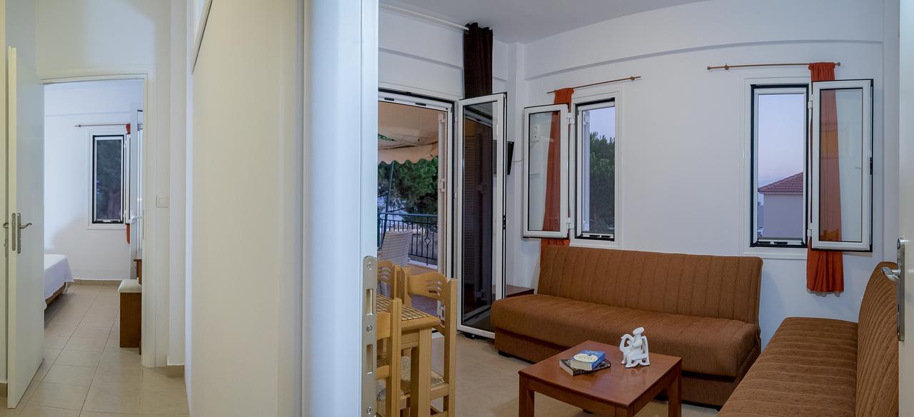 Romanos Beach Villas المظهر الخارجي الصورة